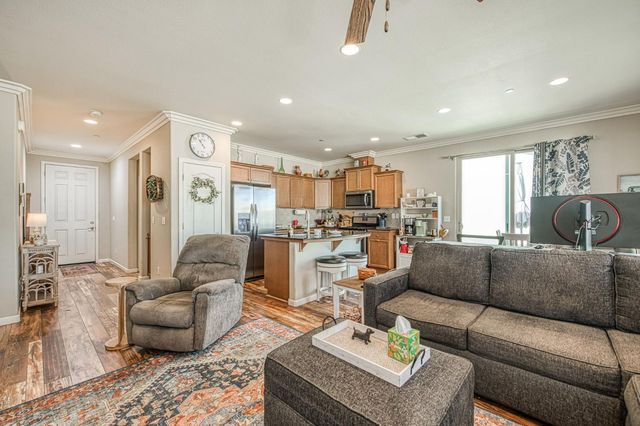 3031 Glacier Lane, Clovis, CA 93619