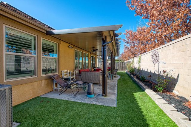 3031 Glacier Lane, Clovis, CA 93619