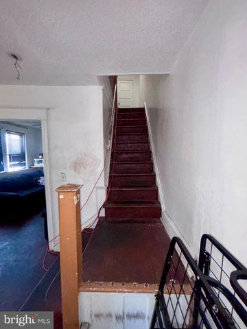 5961 N LEITHGOW ST, Philadelphia, PA 19120
