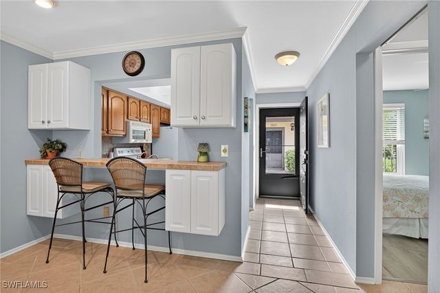 1009 Pine Isle LN S 1009, Naples, FL 34112