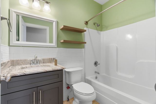 1027 Founders Ln, Portland, TN 37148