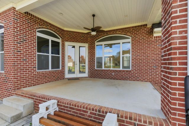 1027 Founders Ln, Portland, TN 37148