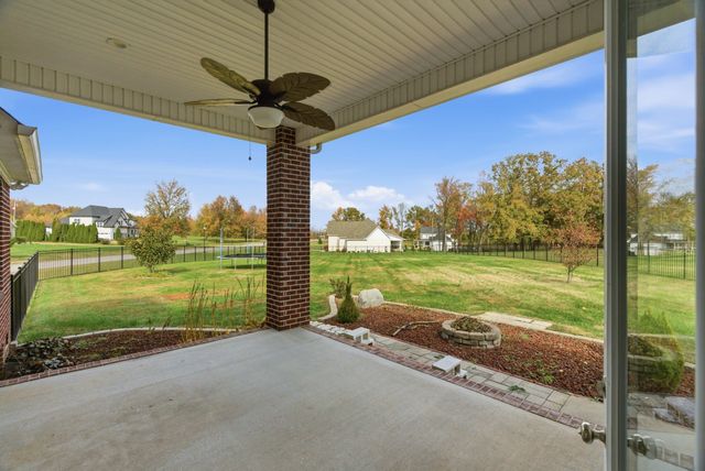 1027 Founders Ln, Portland, TN 37148