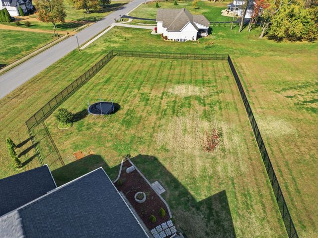 1027 Founders Ln, Portland, TN 37148