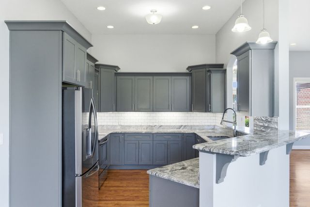 1027 Founders Ln, Portland, TN 37148