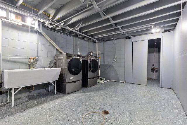 4306 N 72nd STREET, Milwaukee, WI 53216