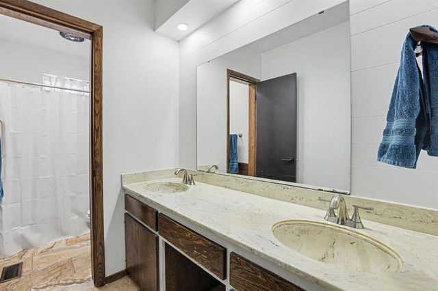 8205 Golden Oaks Road, Oklahoma City, OK 73127