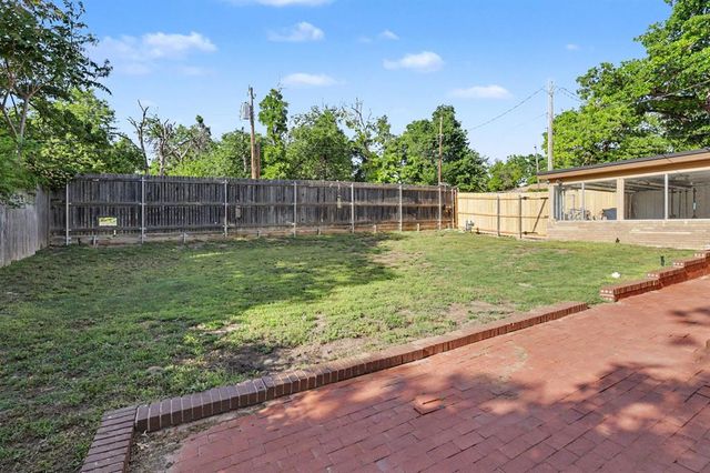 8205 Golden Oaks Road, Oklahoma City, OK 73127