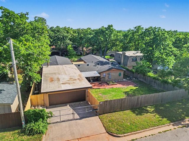 8205 Golden Oaks Road, Oklahoma City, OK 73127