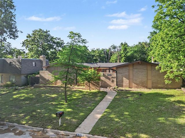 8205 Golden Oaks Road, Oklahoma City, OK 73127