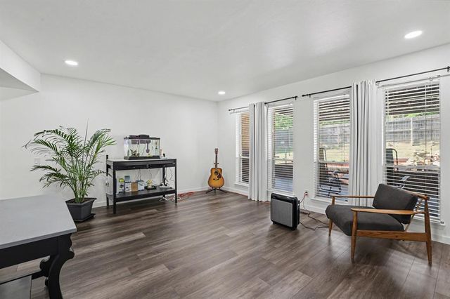 8205 Golden Oaks Road, Oklahoma City, OK 73127