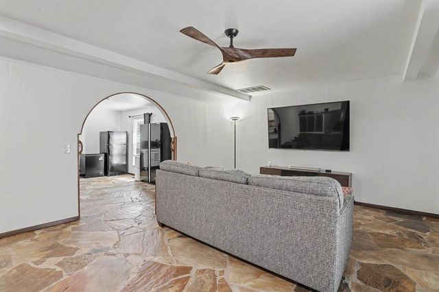 8205 Golden Oaks Road, Oklahoma City, OK 73127