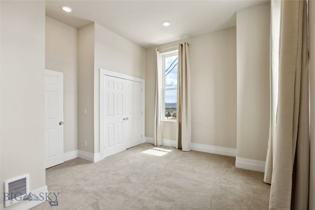 140 W Park, Butte, MT 59701 photo 25