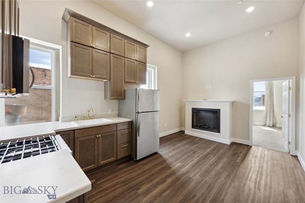 140 W Park, Butte, MT 59701 photo 77