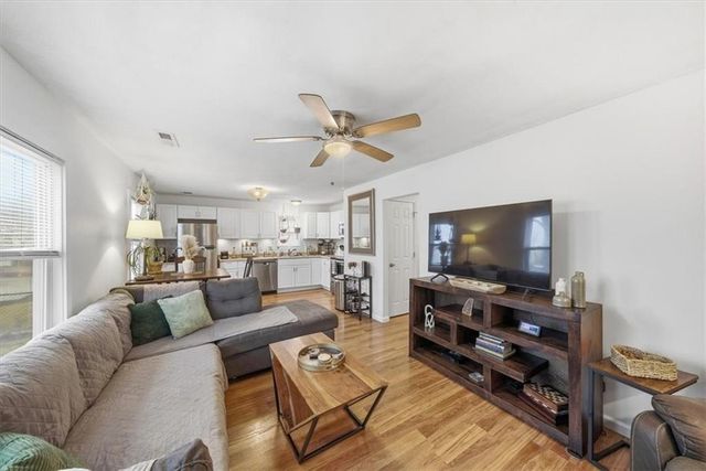 1523 Harvard Avenue, Independence, MO 64052