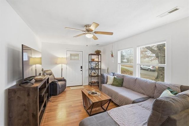 1523 Harvard Avenue, Independence, MO 64052