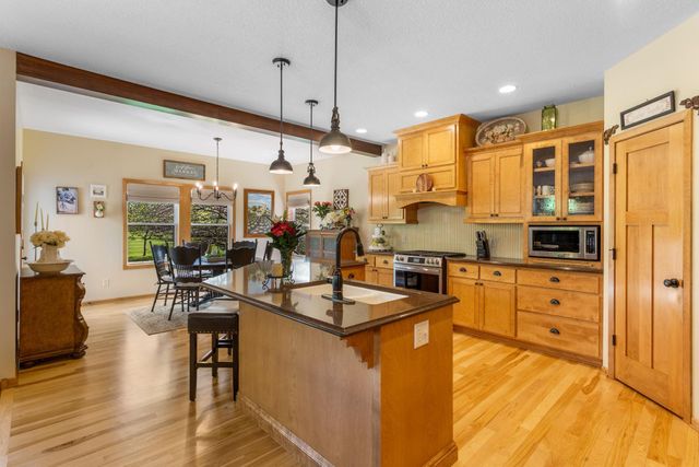 2314 Fieldstone Curve, Woodbury, MN 55129