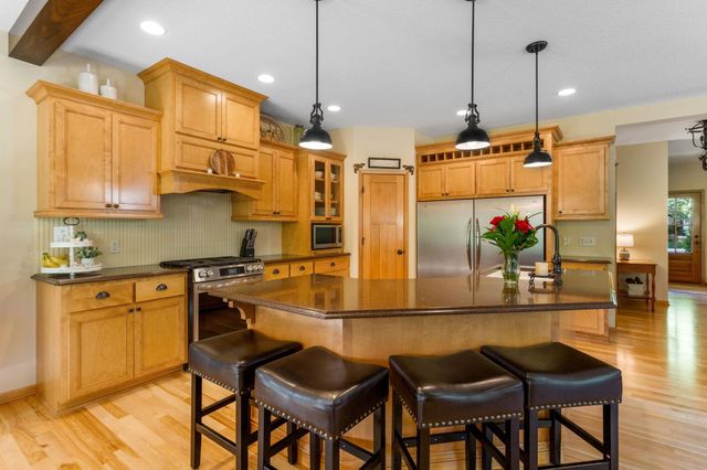 2314 Fieldstone Curve, Woodbury, MN 55129