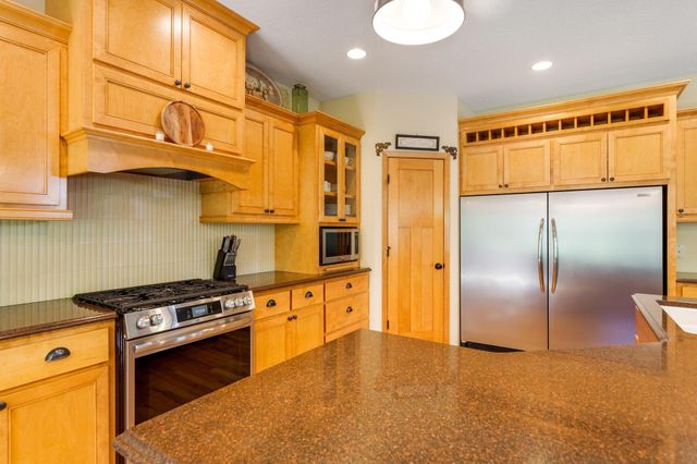 2314 Fieldstone Curve, Woodbury, MN 55129