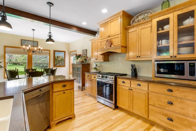 2314 Fieldstone Curve, Woodbury, MN 55129