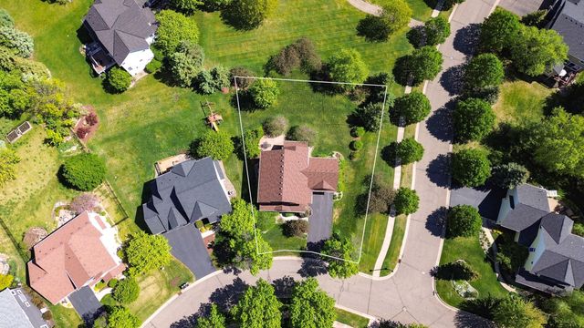 2314 Fieldstone Curve, Woodbury, MN 55129
