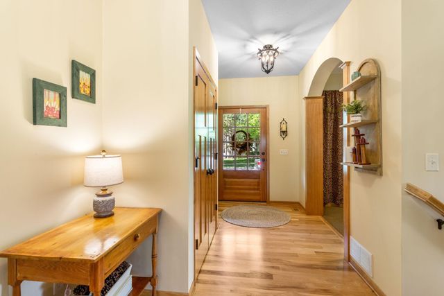 2314 Fieldstone Curve, Woodbury, MN 55129