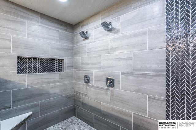 11267 S 102nd Avenue, Papillion, NE 68046