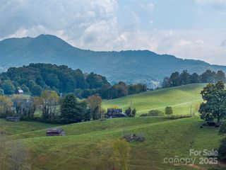 204 Ty Lea Drive 17, Waynesville, NC 28785