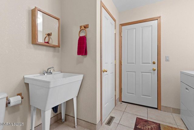 1568 Chippewa Street, South Lake Tahoe, CA 96150