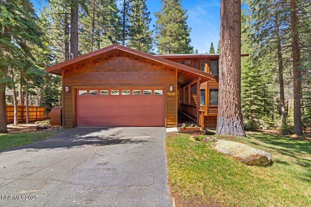 1568 Chippewa Street, South Lake Tahoe, CA 96150