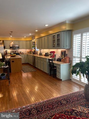 15794 BEACON HILL PL, Dumfries, VA 22025