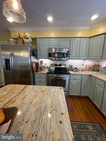 15794 BEACON HILL PL, Dumfries, VA 22025