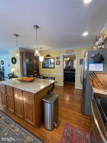 15794 BEACON HILL PL, Dumfries, VA 22025