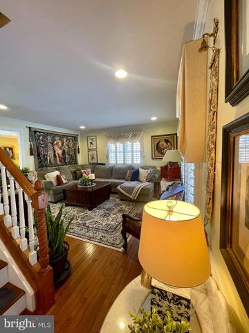 15794 BEACON HILL PL, Dumfries, VA 22025