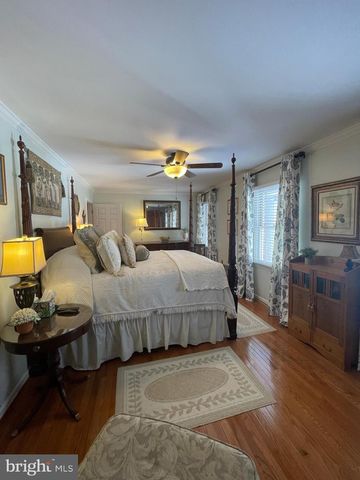 15794 BEACON HILL PL, Dumfries, VA 22025