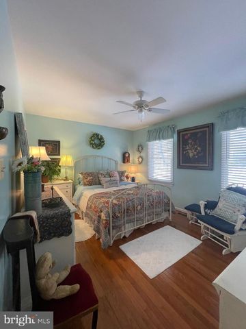 15794 BEACON HILL PL, Dumfries, VA 22025