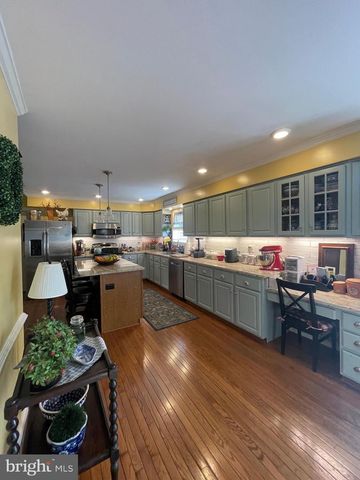 15794 BEACON HILL PL, Dumfries, VA 22025