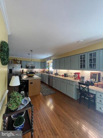 15794 BEACON HILL PL, Dumfries, VA 22025