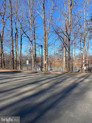 15794 BEACON HILL PL, Dumfries, VA 22025