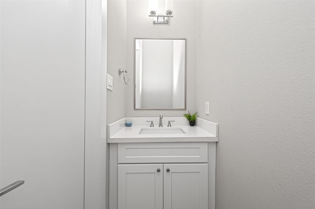 2610 Huntington Creek Lane, Houston, TX 77093