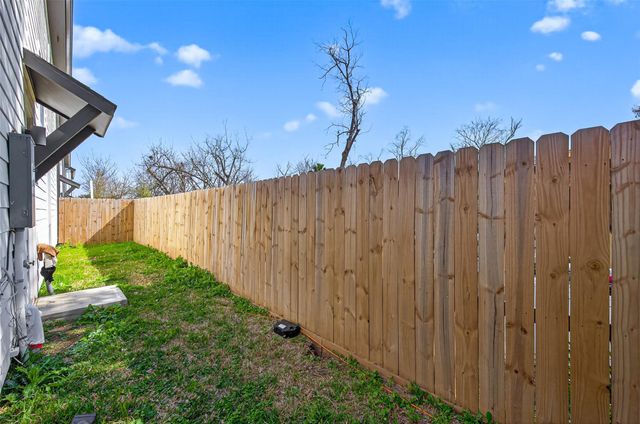 2610 Huntington Creek Lane, Houston, TX 77093