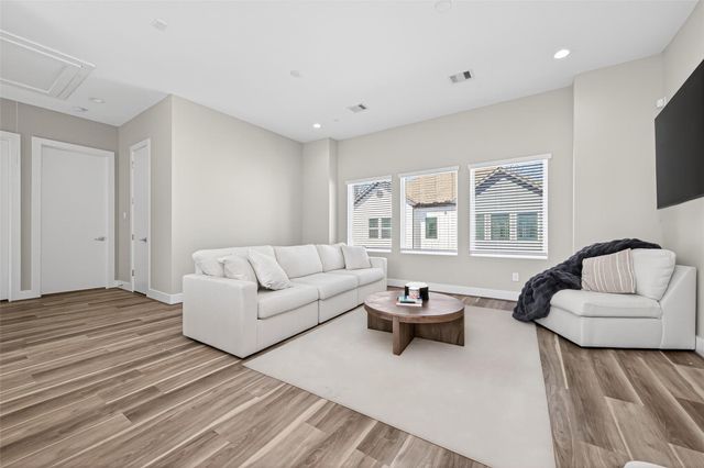 2610 Huntington Creek Lane, Houston, TX 77093