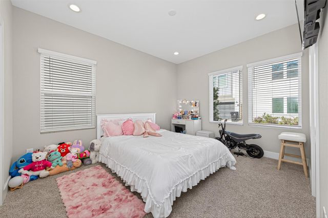 2610 Huntington Creek Lane, Houston, TX 77093