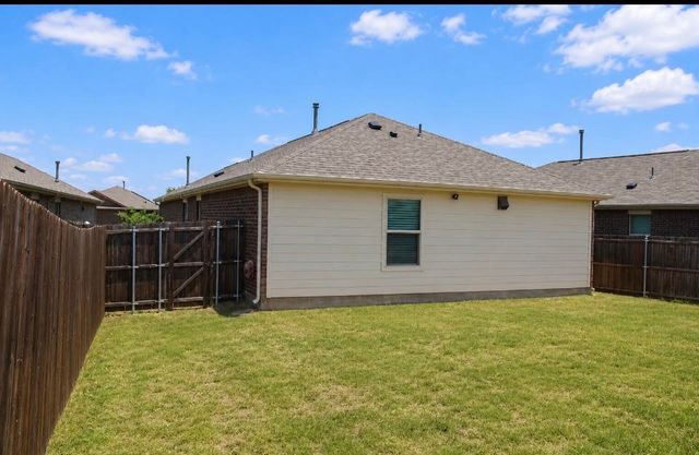 2426 Russell Street, Crandall, TX 75114