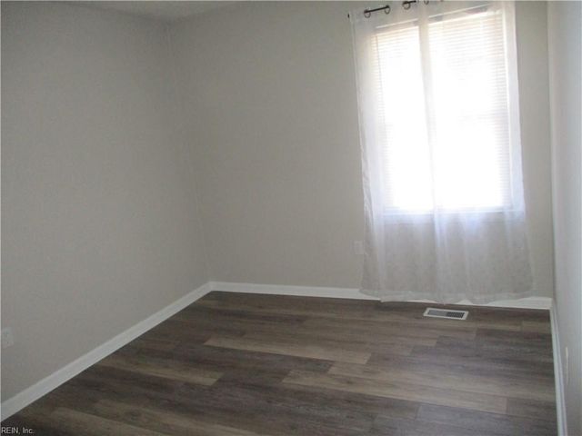 547 Barberton DR, Virginia Beach, VA 23451