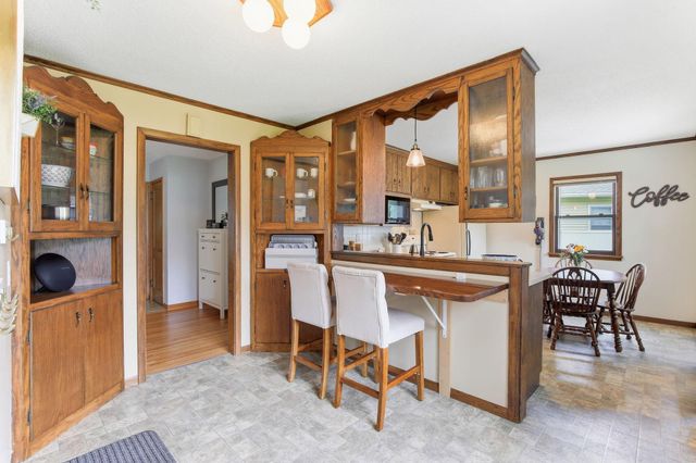 2968 Asbury Street, Roseville, MN 55113