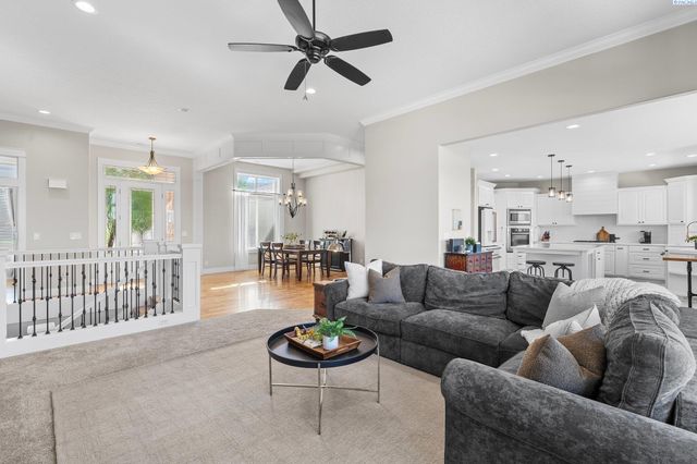 1430 Purple Sage St, Richland, WA 99352