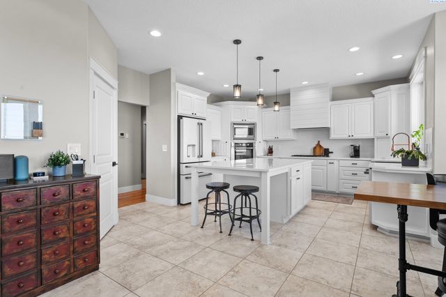 1430 Purple Sage St, Richland, WA 99352