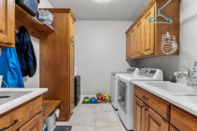 1430 Purple Sage St, Richland, WA 99352