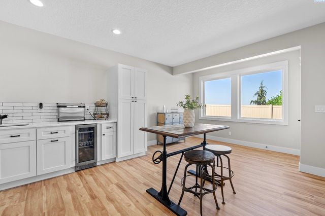 1430 Purple Sage St, Richland, WA 99352